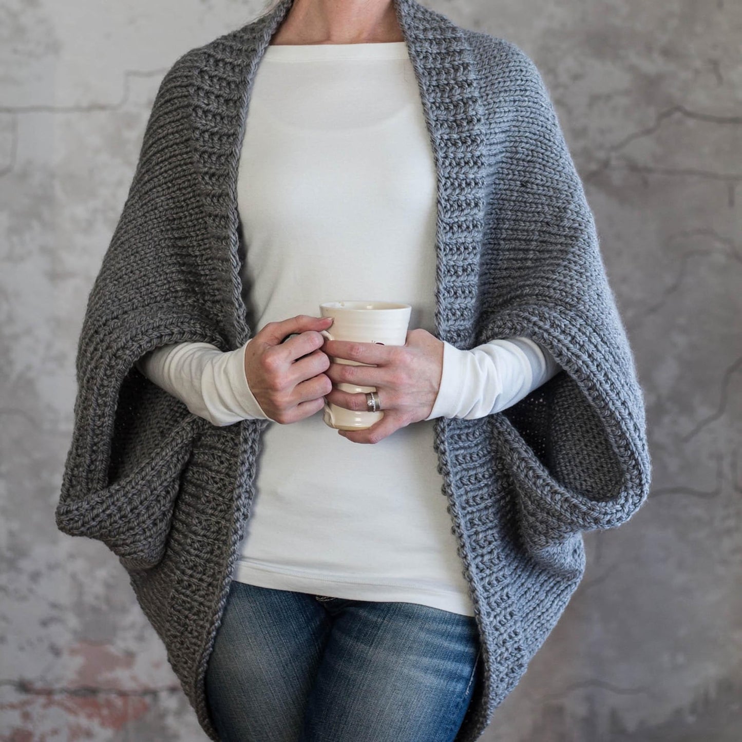 BEGINNER Knitting Pattern - Scoop Sweater Solanly